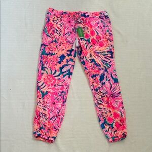 Lilly Pulitzer NWT Vibrant Pink & Navy Floral Joggers